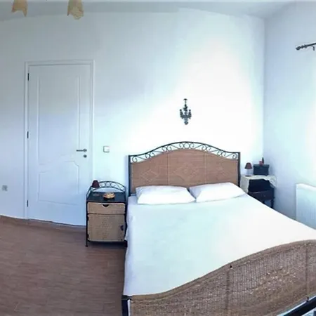 Fiorela Maisonette Дом отдыха *
